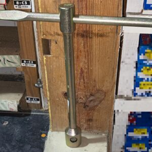 09151-87311-KO | LLAVE RUEDA 21X38 CAMION MODERNO