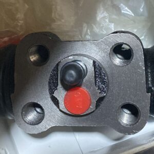 MC-889605-FIC | CILINDRO FRENO RH FUSO