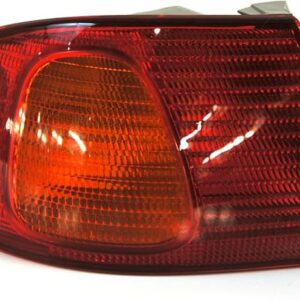 81560-02070-TYC | FAROL TRAS LH COROLLA 98-00